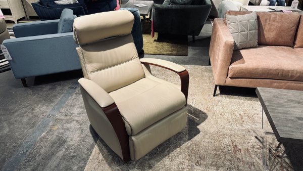 Peak IMG Comfort Recliner 