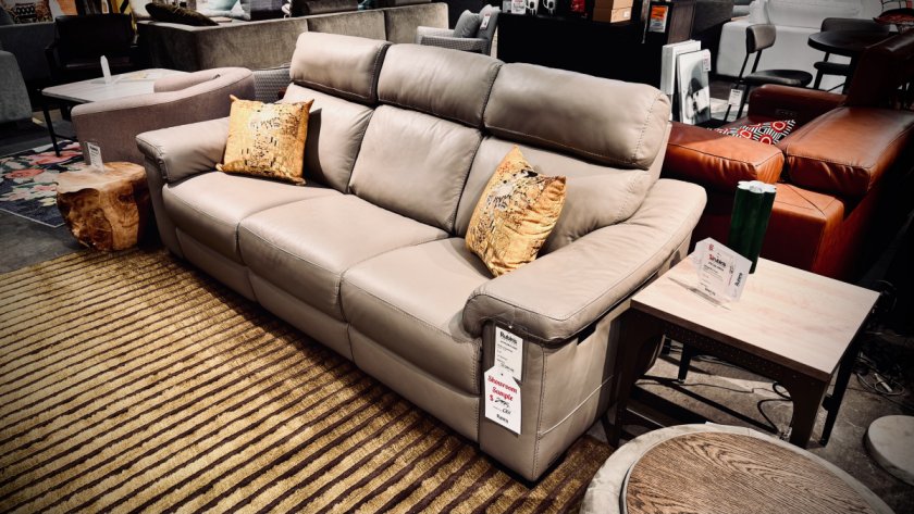 Natuzzi Editions Giulivo Power Sofa $2999