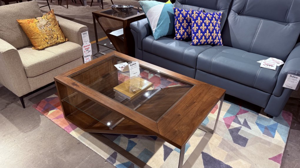Hammary Editor Coffee & End Table Set 