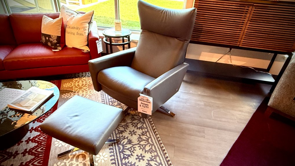 American Leather Stratus Comfort Air XL Chair With Ottoman