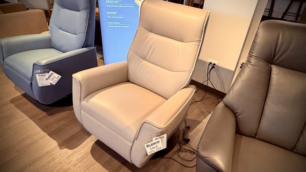 IMG Comfort Clearance Valletta Recliner $3099