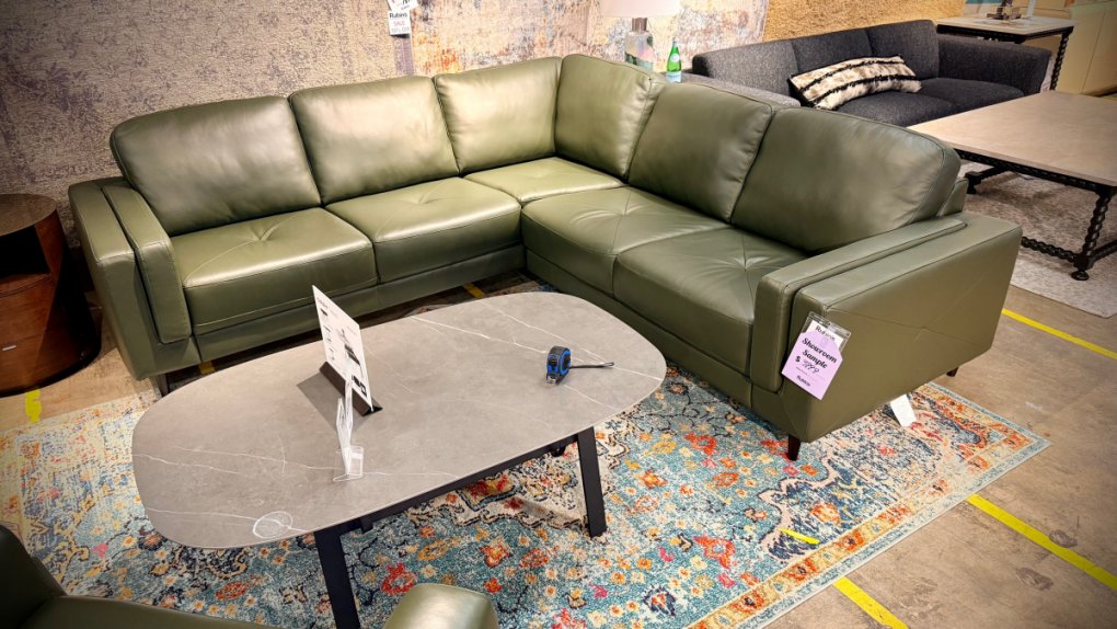 Palliser Zuri Sectional in Leather $3999