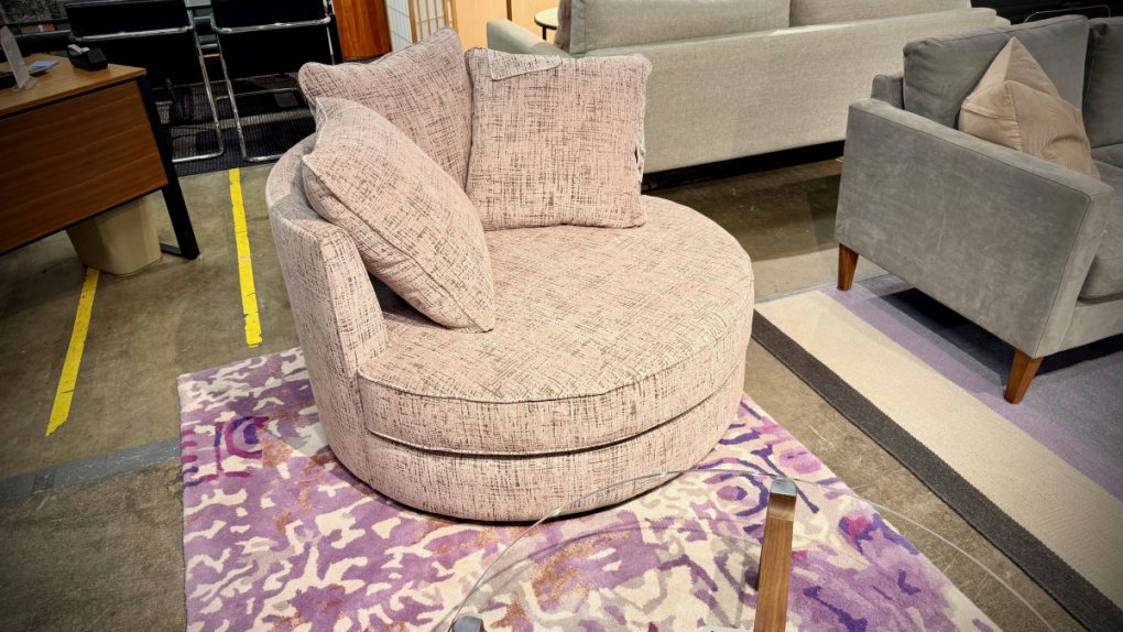 Palliser Sutton Swivel Chair $999