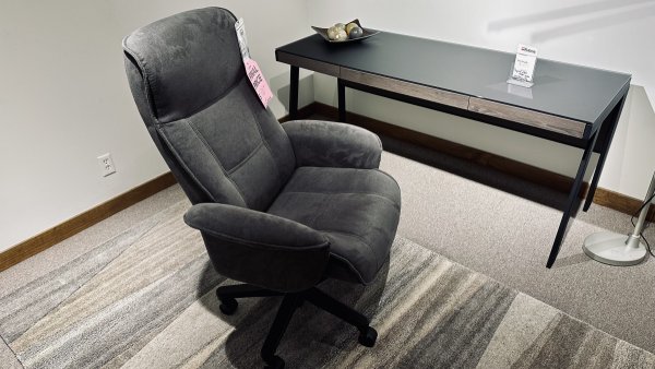 IMG Furniture Comfort Nordic 21 Desk Chair $499 FINAL PRICE.