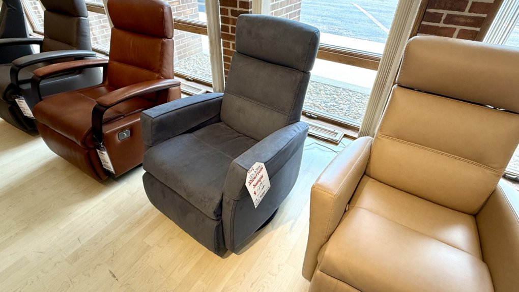 IMG Comfort Divani Recliner