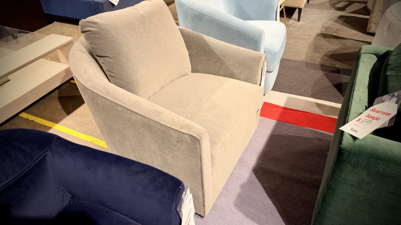 Bernhardt Astoria Swivel Chair