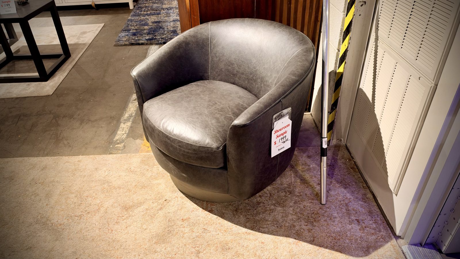 Bernhardt Camino Swivel Chair In Leather