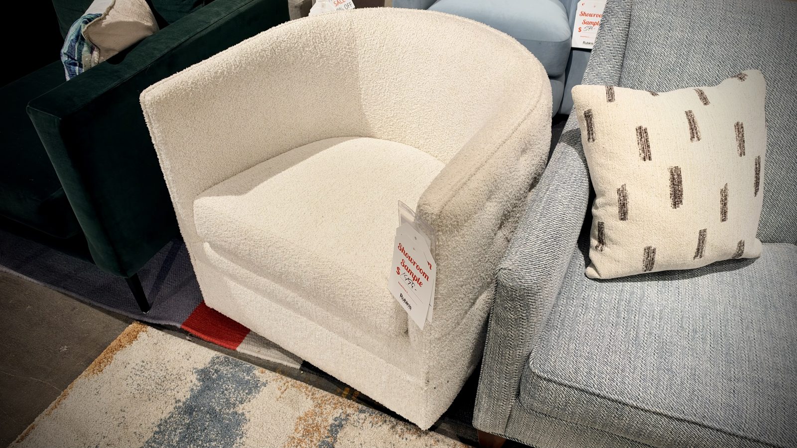 Bernhardt Palazzo Swivel Chair