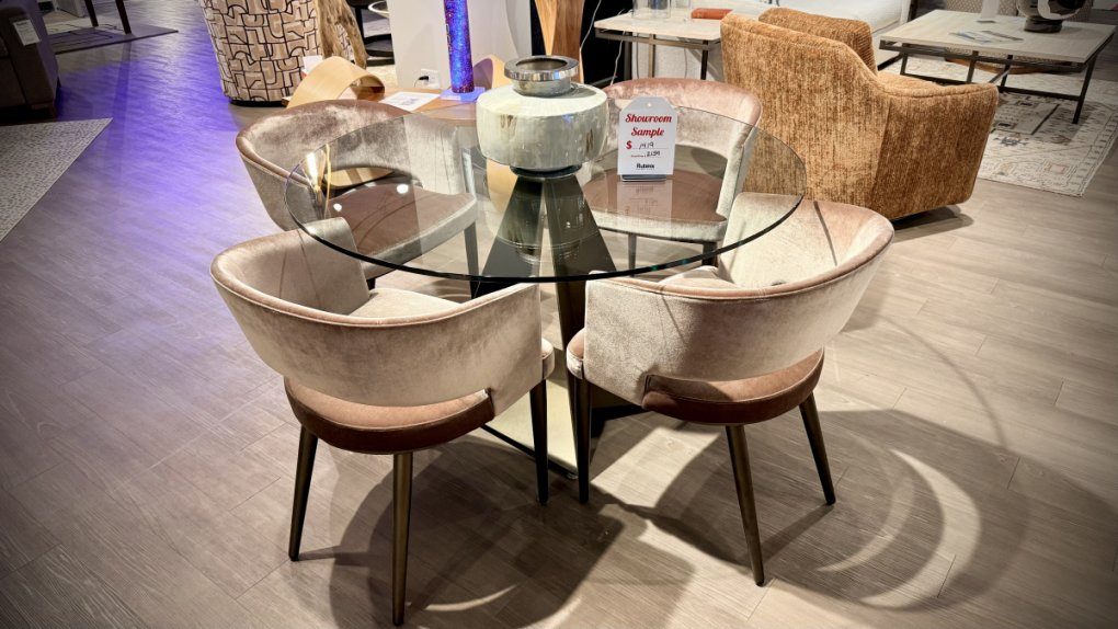 Elite Modern Prism Dining Table And 4 Circa Dining Chairs