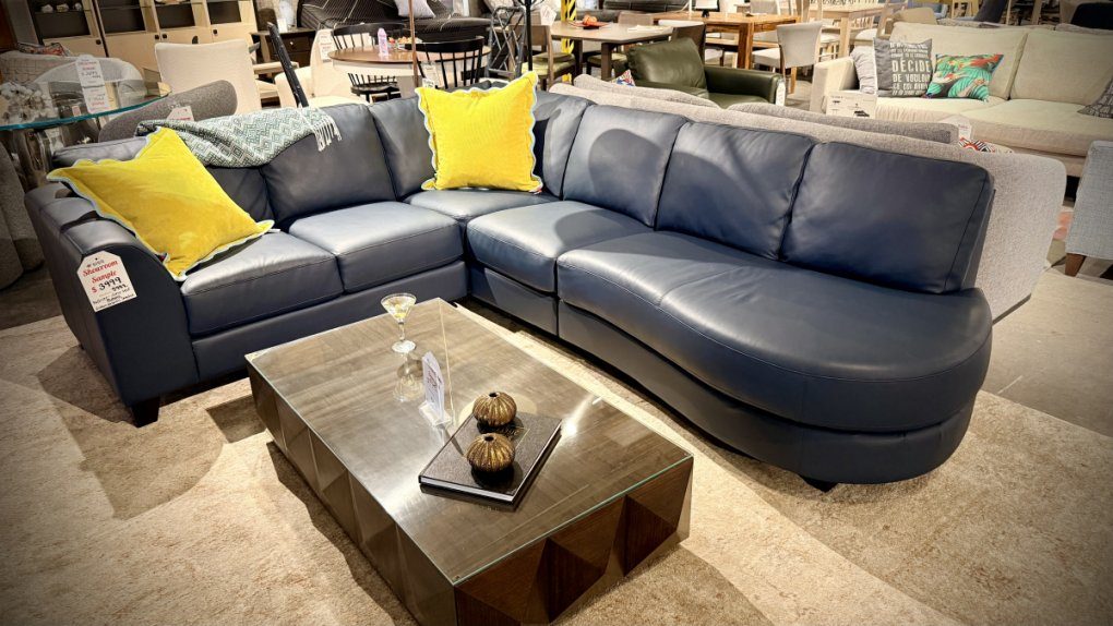 Palliser Alula Sectional in Leather